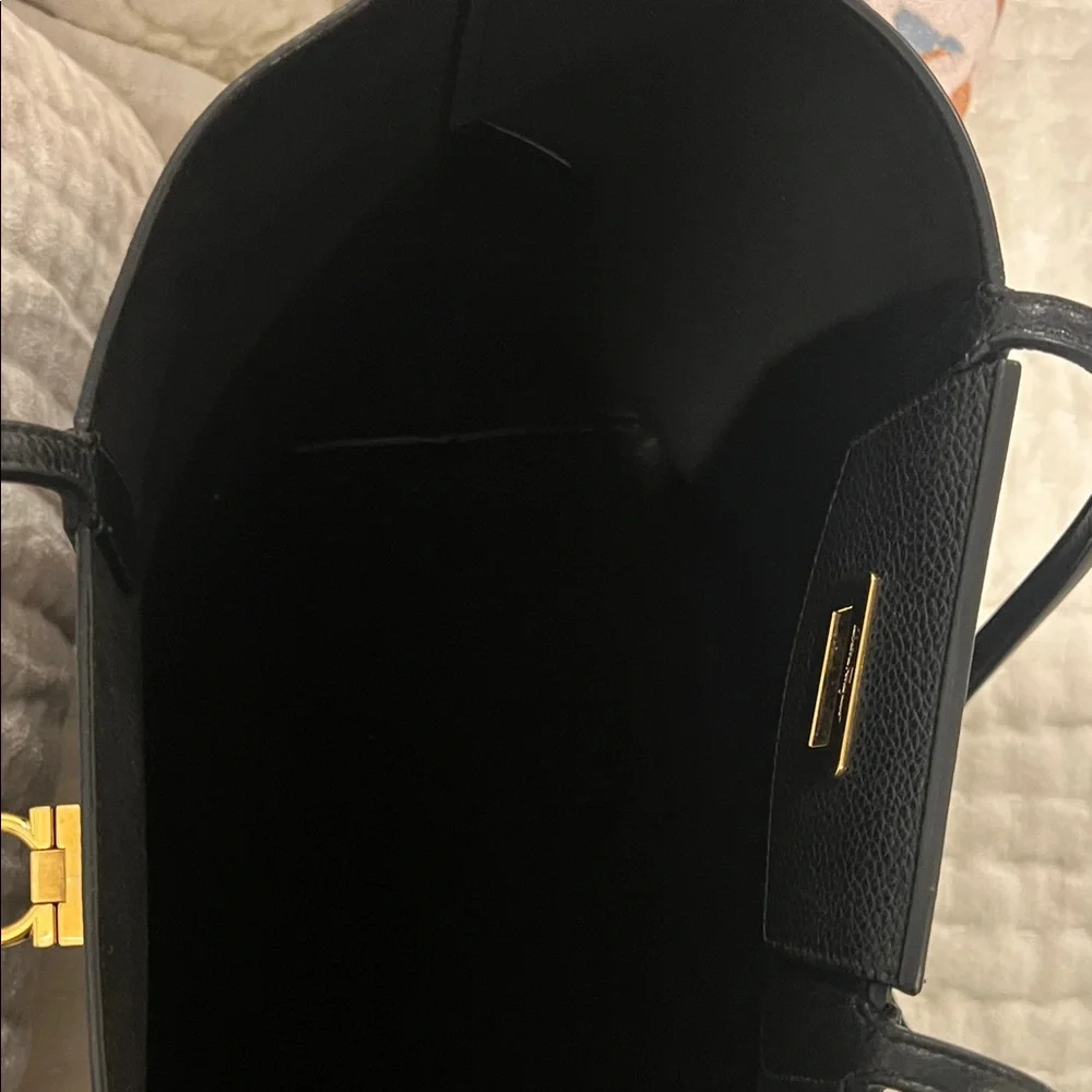 Salvatore Ferragamo Black Leather Tote Bag - Picture 6 of 14